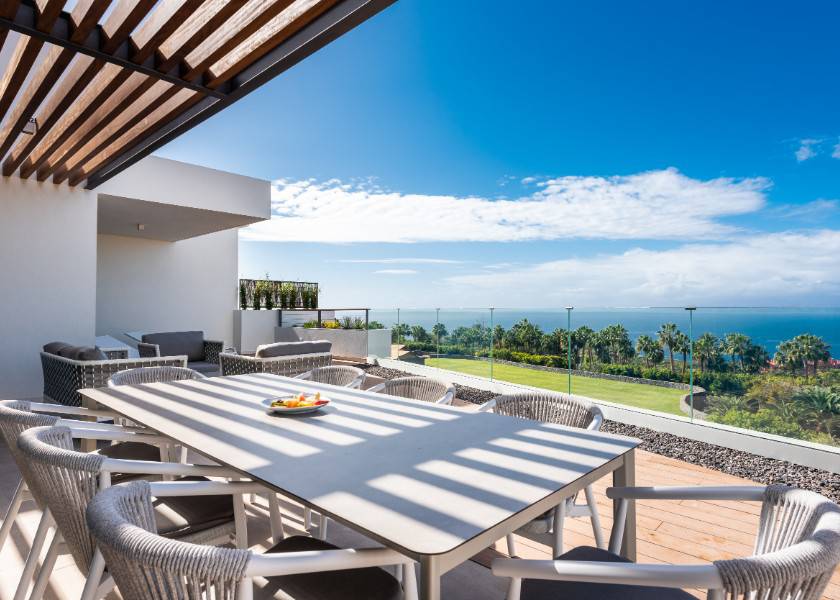 3 bedroom suite with ocean views Hotel Los Jardines de Abama Suites Tenerife