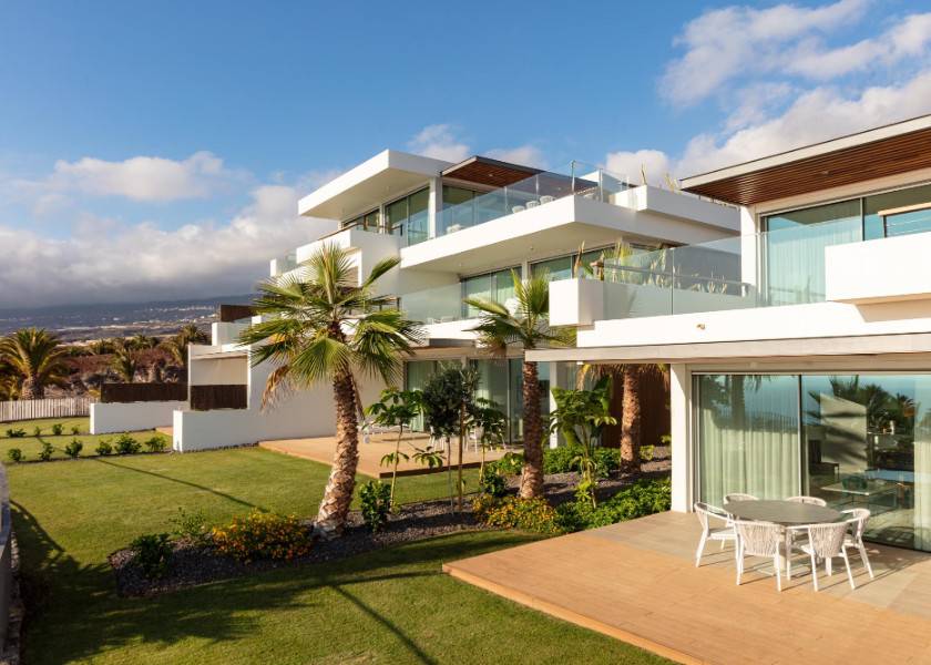 3 bedroom suite with ocean views Hotel Los Jardines de Abama Suites Tenerife