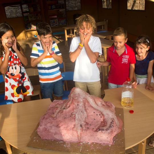 Niños y volcán Abama Hotels Niños y volcán Abama Hotels