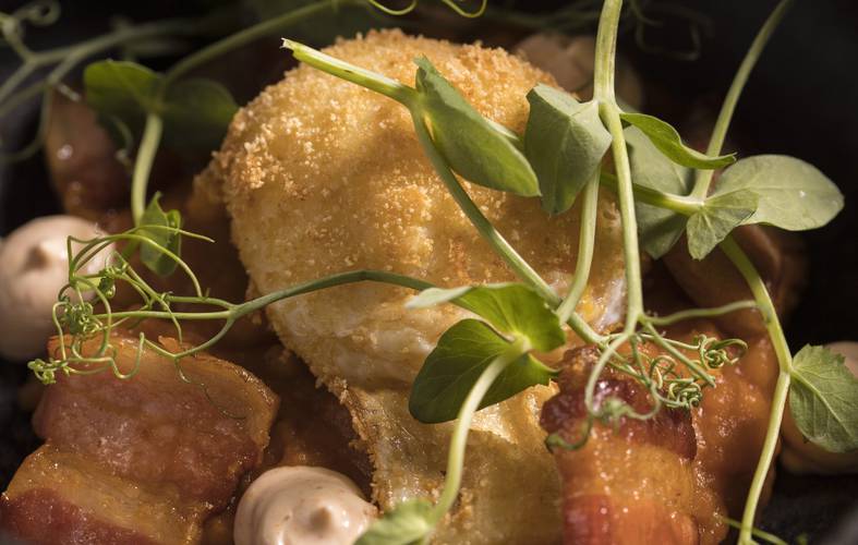 Melvin by Martín Berasategui reinterprets a traditional recipe with its papas bonitas revolconas Abama Hotels Melvin by Martín Berasategui reinterprets a traditional recipe with its papas bonitas revolconas Abama Hotels