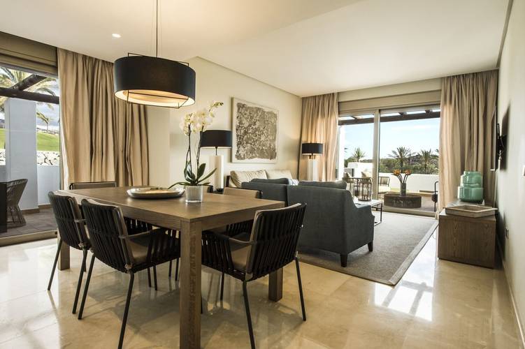 Suite 2 dormitorios con vista parcial al océano Hotel Las Terrazas de Abama Suites Tenerife